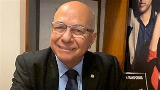 professor alcides